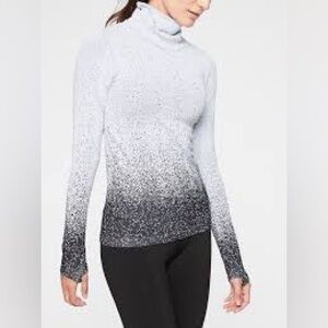 Athleta Flurry Base Layer Ombré Turtleneck Black/White Gradient Pattern XS